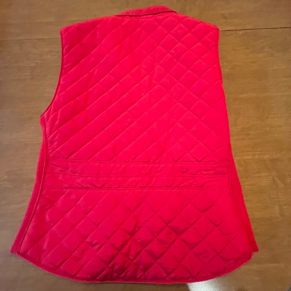 CB Established 1962. Red quilted vest.  EUC. Size M - Picture 6 of 9